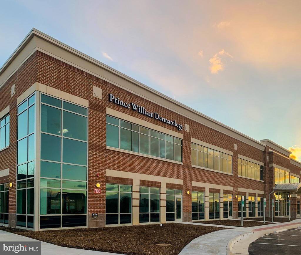 Exterior view of the cardiology facility in Gainesville, Virginia.